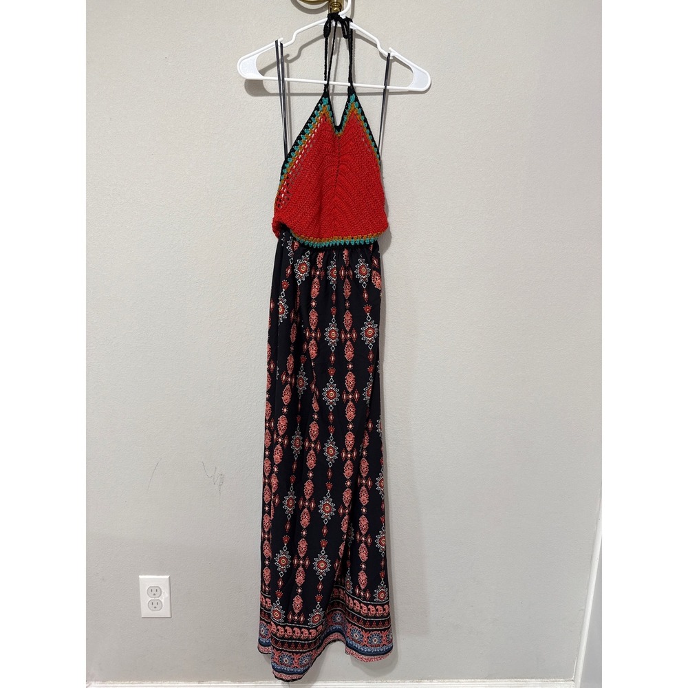 Forever 21 Maxi Dress Womens Small Black Red Crochet Halter Boho Medallion Print